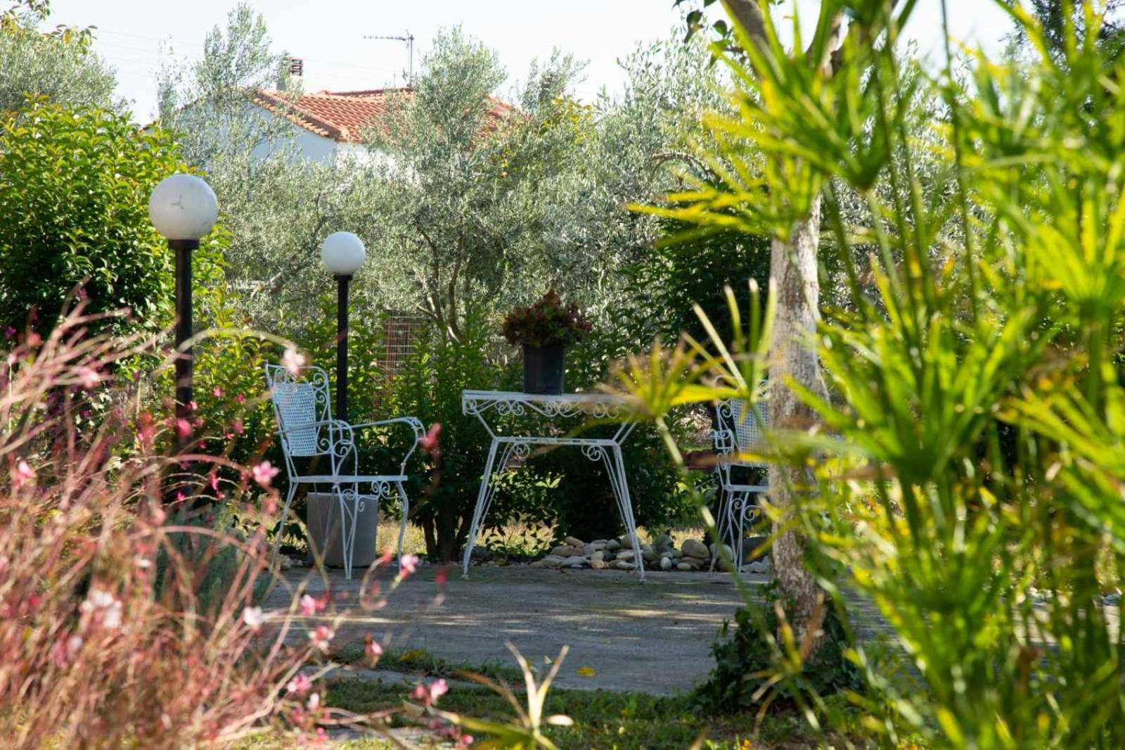 Pond And Pines, By Nice House By The Sea! Epanomi Luaran gambar